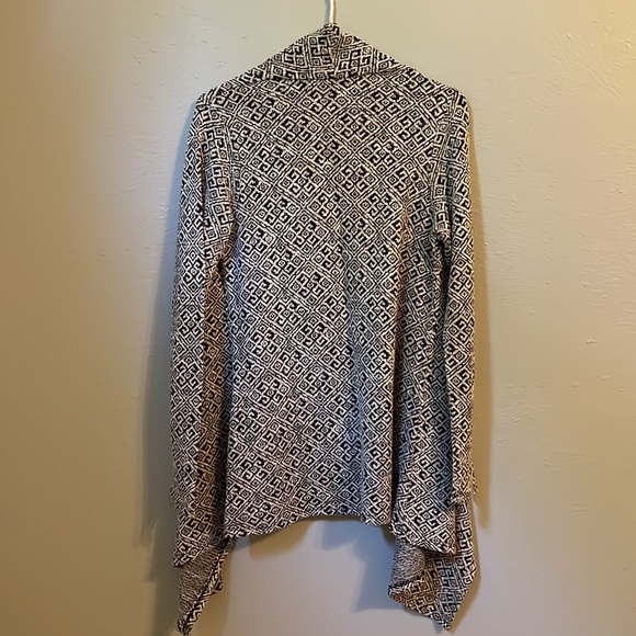 Boutique Style Cardigan Sweater - Picture 3 of 4